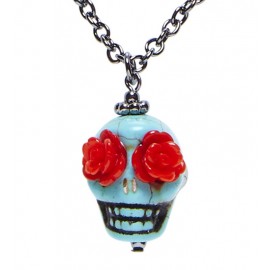 Collar Calavera Azul con Ojos de Rosa