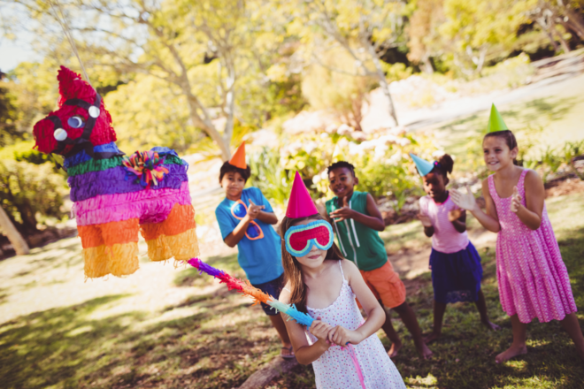 Piñatas infantiles para cumpleaños y fiestas